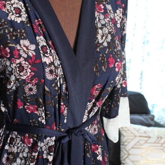 Floral Print Nanette Lepore Robe - Picture 2 of 5